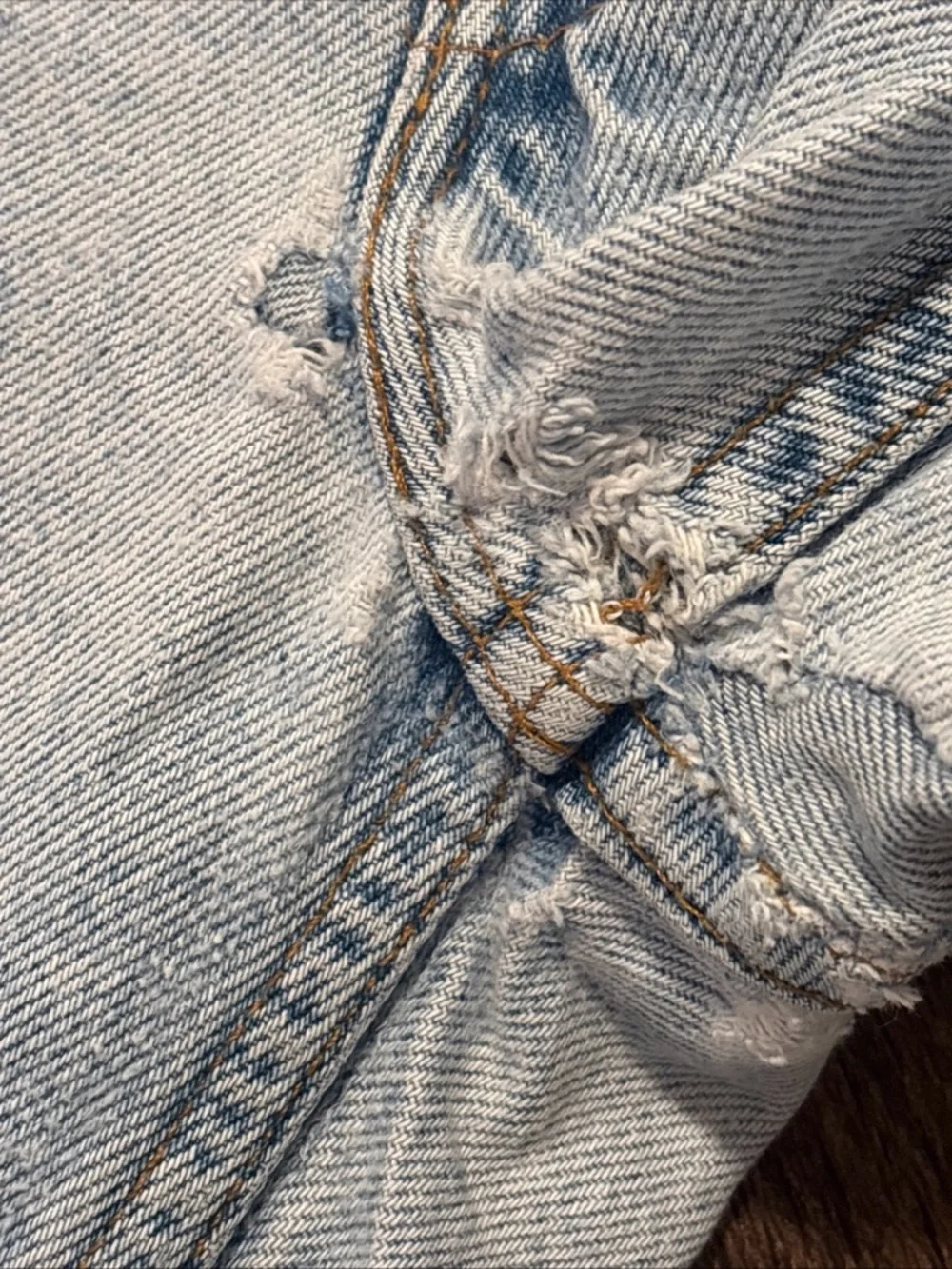 Vintage Levi’s Orange Tab 1980s Men’s Jeans Light Wash Distressed 34x30 Straight - Picture 12 of 12